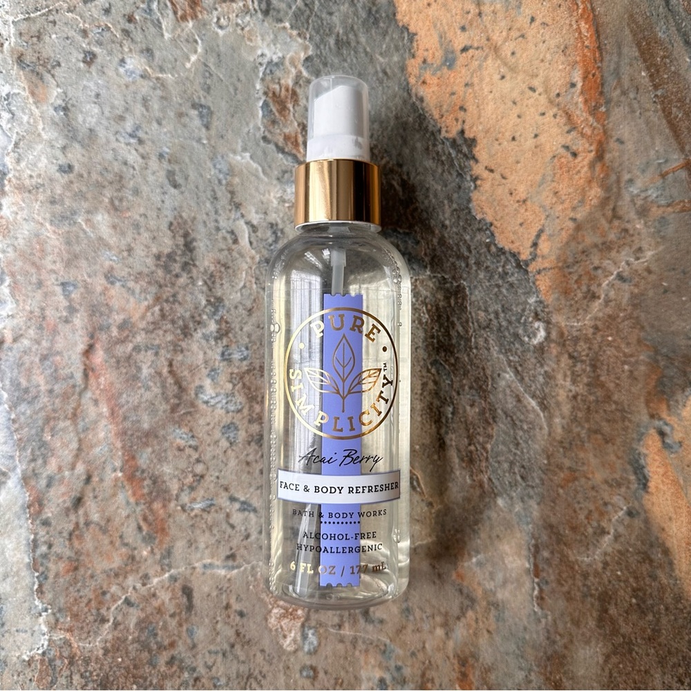Bath & Body Works Pure Simplicity Face & Body Refresher Açaí Berry